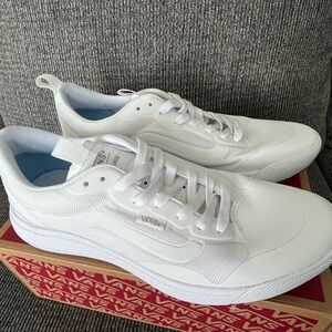 Vans White Ultrarange EXO